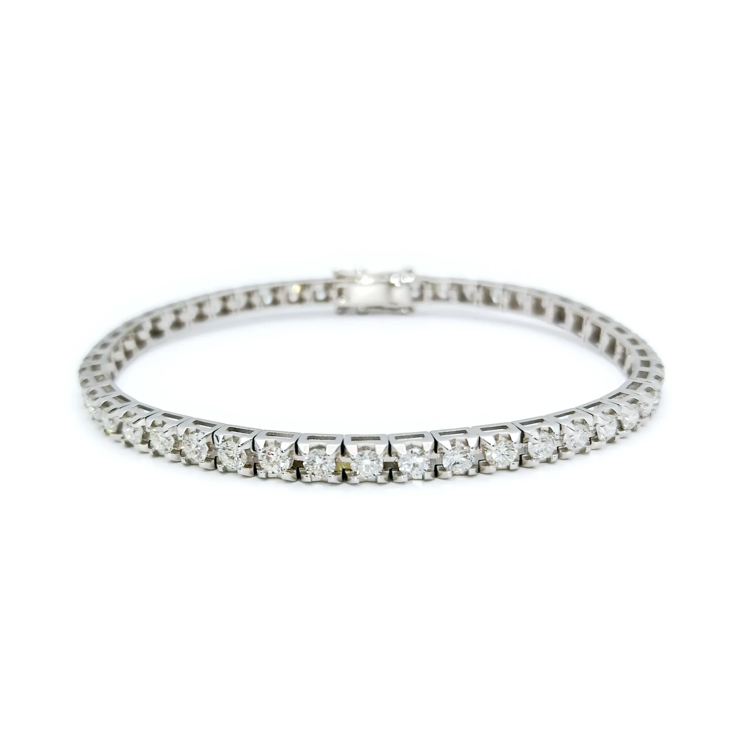 Bracciale tennis in oro bianco con diamanti